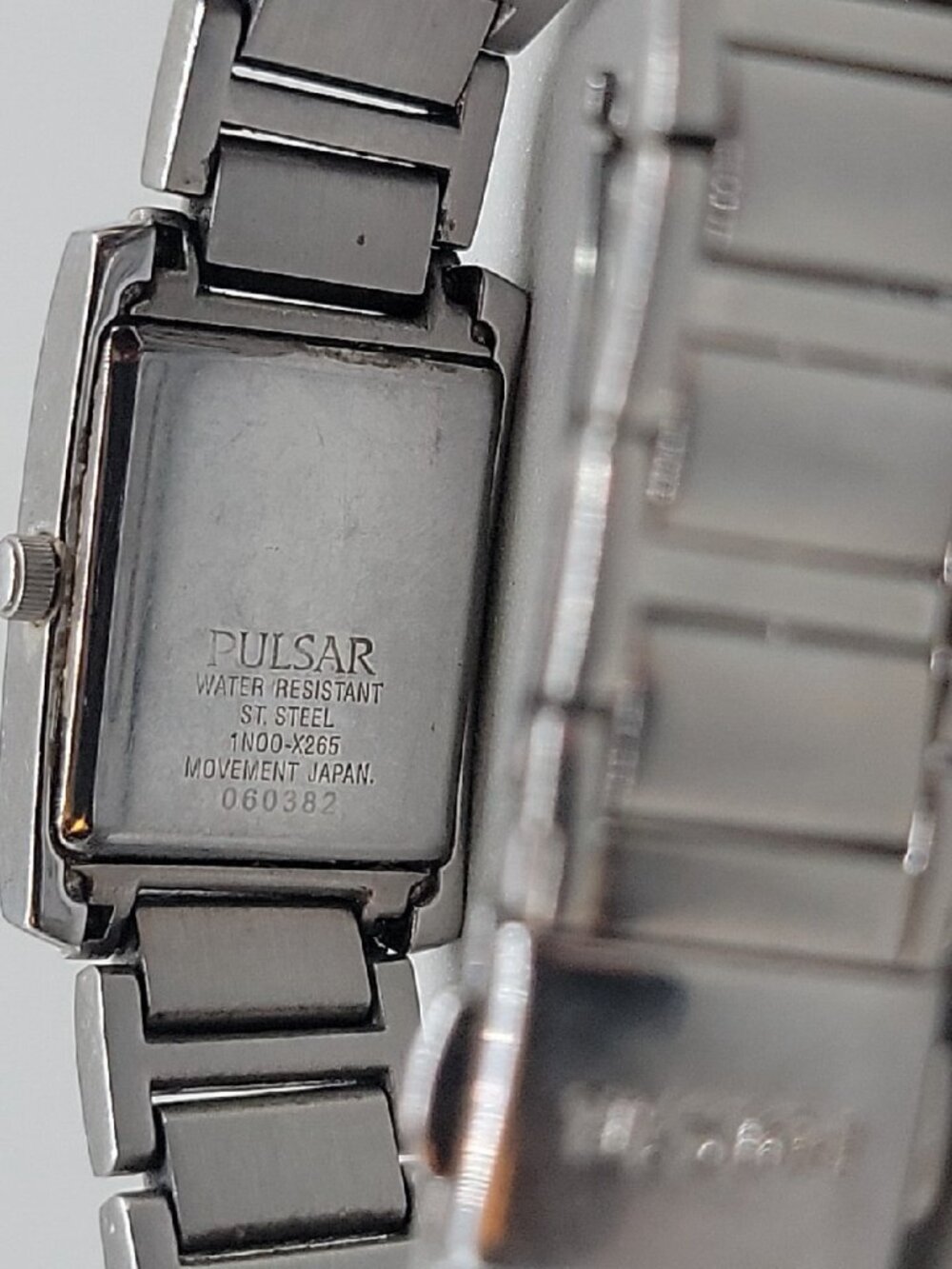 Vintage Pulsar Ladies Watch 1N00 X265 Silvertone Rectangle Link Band Rhinestones - Picture 4 of 14